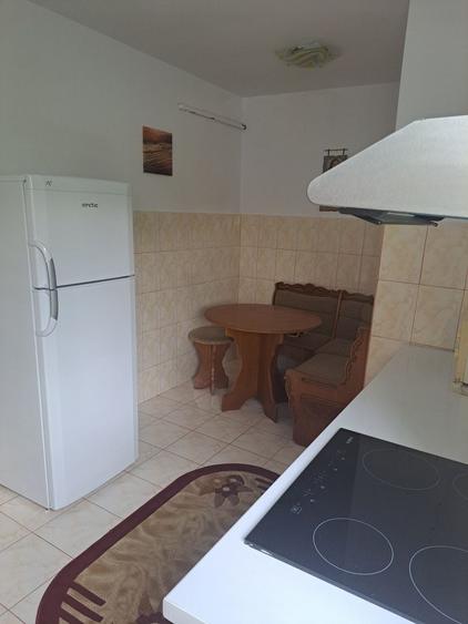 Garsonieră decomandată în Găzărie