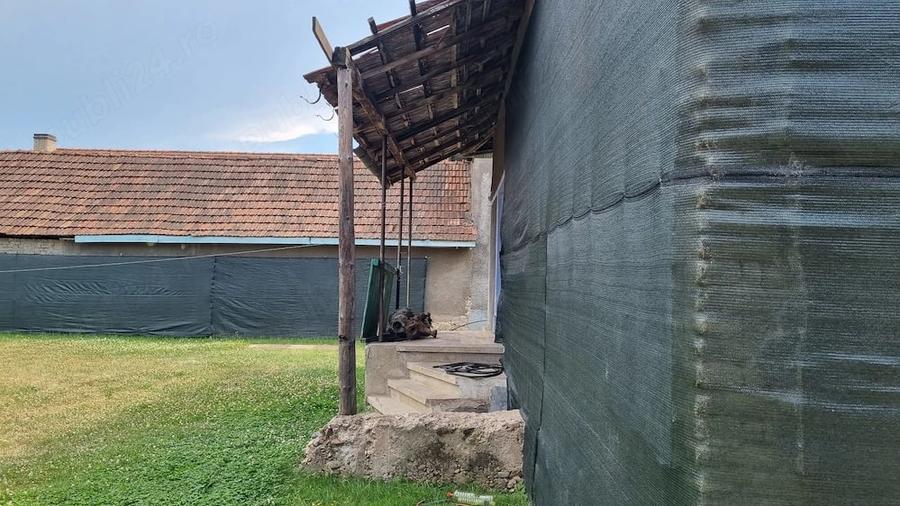 casa de vanzare cu curte - 1