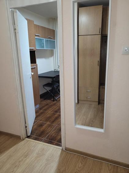 Apartament cu 2 camere decomandat în Soarelui