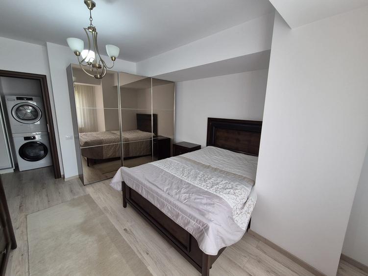 Apartament cu 3 camere semidecomandat în Națiunile Unite