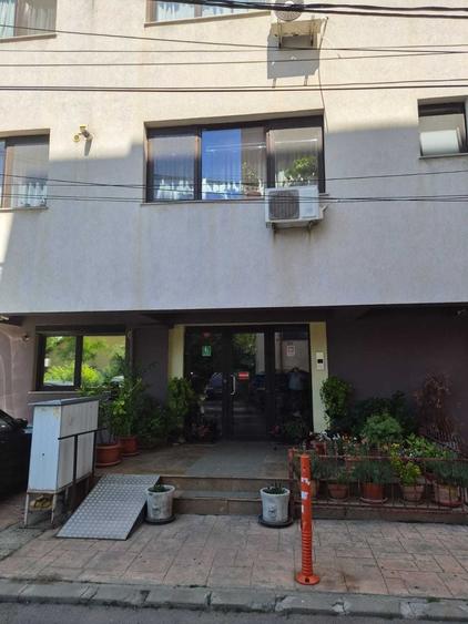 Apartament 3 camere, strada Somesul Rece 115, zona Baneasa - 2