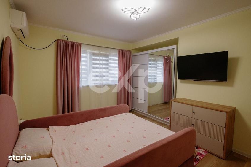 Casă cu 4 camere cu Teren 1014 Mp în Smeura