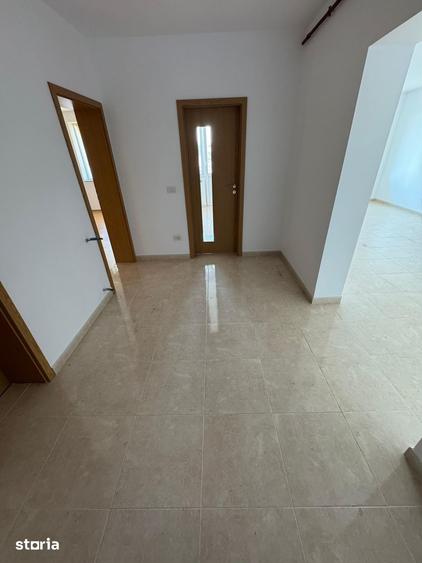 Apartament 2 camere ( cu posibilitate de 4 camere), central - 10