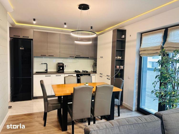 Apartament cu 4 camere în Sisești