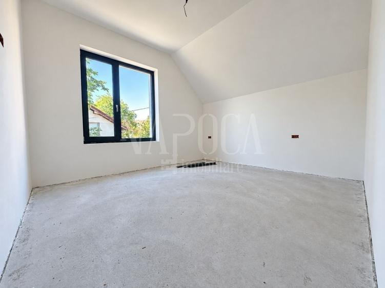 Duplex cu 5 camere cu Canalizare în Bună Ziua