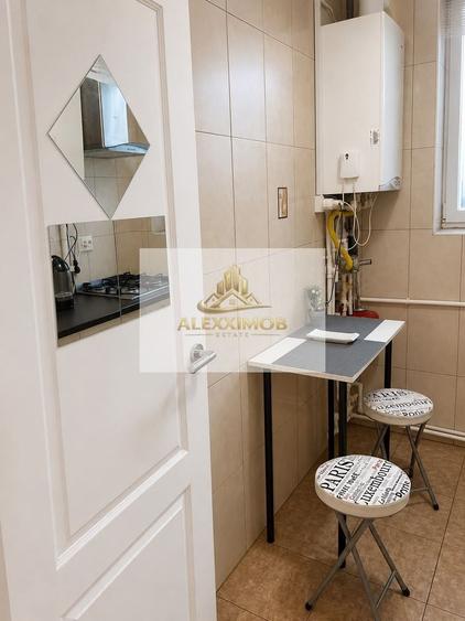 Apartament cu 2 camere semidecomandat, mobilat în Gara de Nord