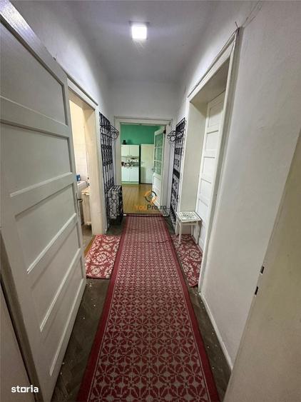 Casă cu 3 camere în Complex Studențesc