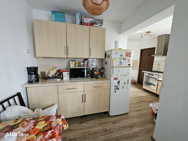Casă cu 4 camere în Mândruloc