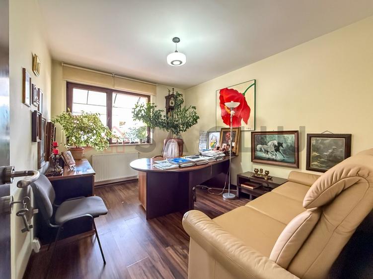 Apartament cu 3 camere semidecomandat, mobilat în Andrei Mureșanu