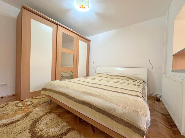 Apartament cu 2 camere decomandat, mobilat în Aradului