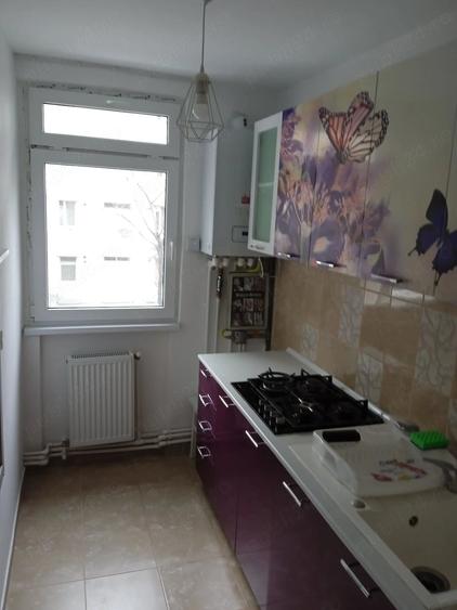 Apartament cu 2 camere semidecomandat în Calea Romanului