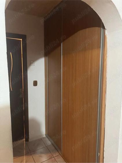 Apartament cu 2 camere decomandat în Broșteni