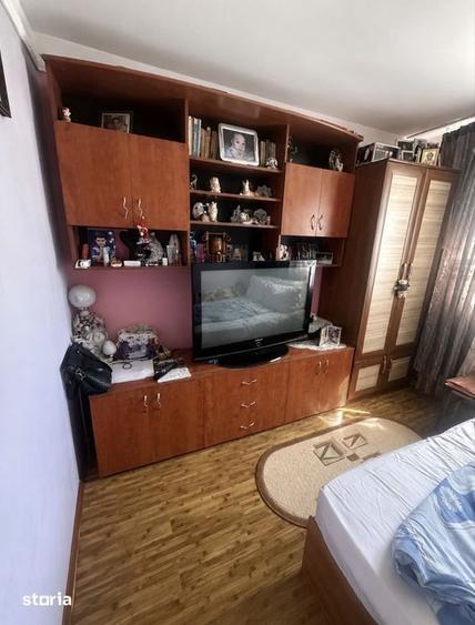 Apartament 2 camere , etaj 1, centrala proprie. Zona Florilor - 5