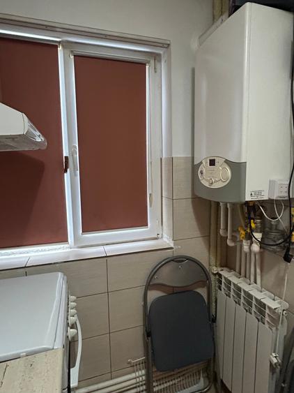 Apartament cu 3 camere semidecomandat în Tomis Nord
