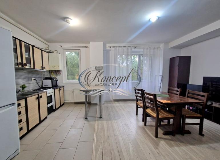 Apartament cu 3 camere semidecomandat, mobilat în Sopor