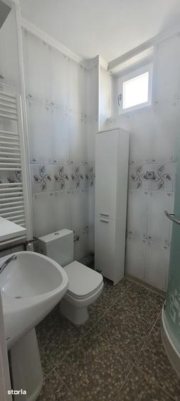 Casă cu 4 camere cu Teren 250 Mp în Valea Aurie