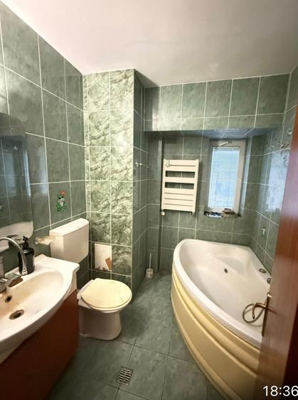 Apartament cu 3 camere decomandat în Unirii
