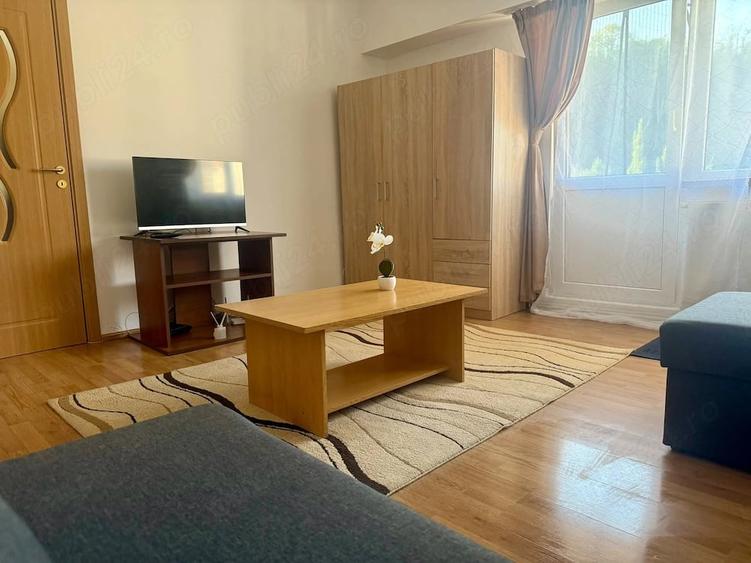 Garsonieră decomandată în Răcădău