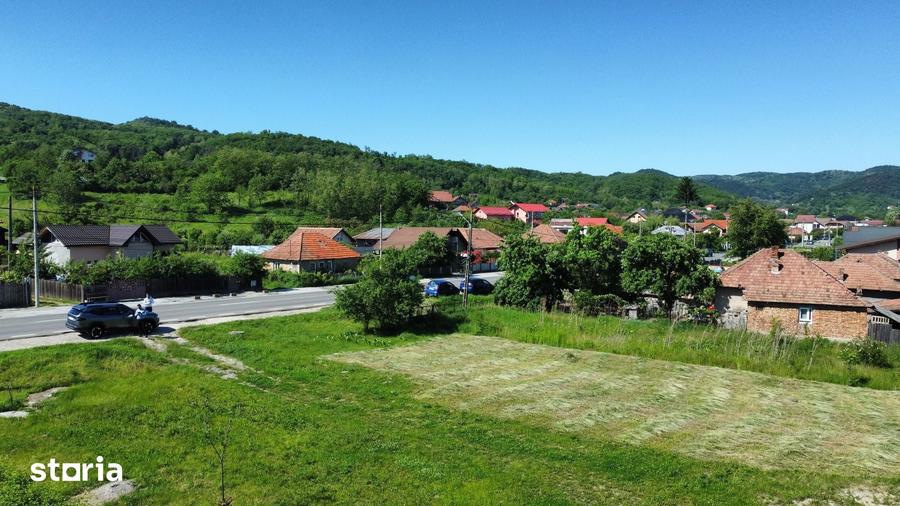 Teren de 1052 mp, în Copăcelu