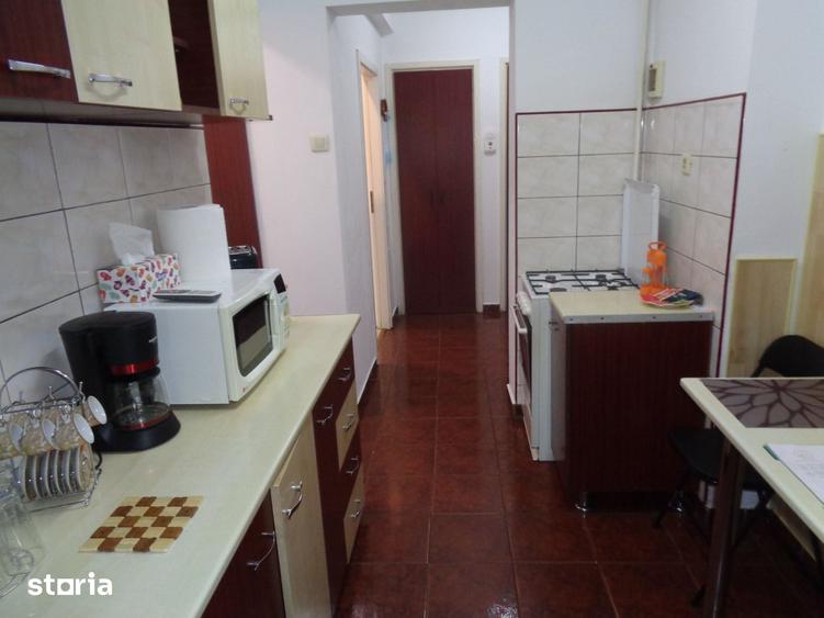 Apartament cu 2 camere decomandat în Grădiște