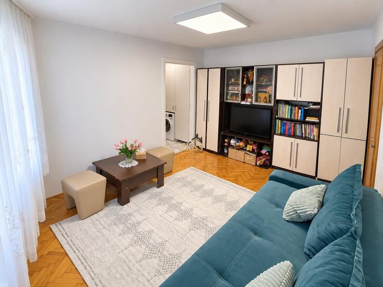 Apartament cu 2 camere semidecomandat, mobilat în Gheorgheni