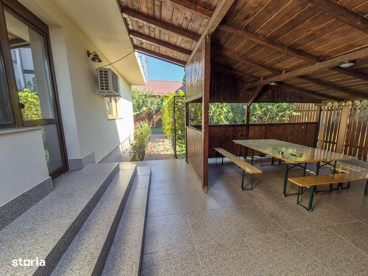 Casă cu 4 camere în Central
