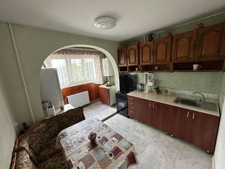 Apartament cu 3 camere în Constructorilor