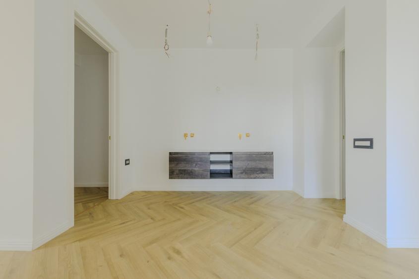 Duplex cu 6 camere cu Canalizare în Timpuri Noi