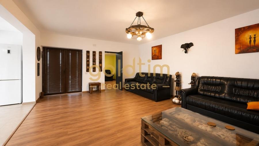 Duplex cu 6 camere cu Canalizare în Domnești
