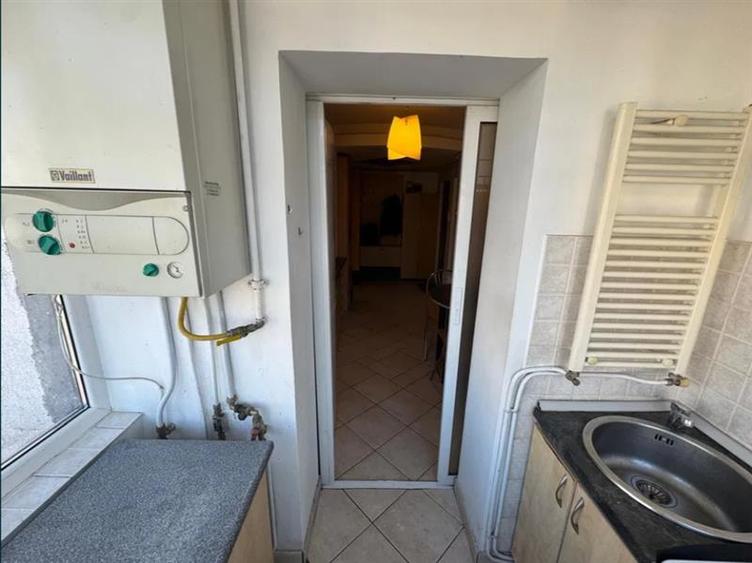 Apartament cu 2 camere decomandat în Aeroport