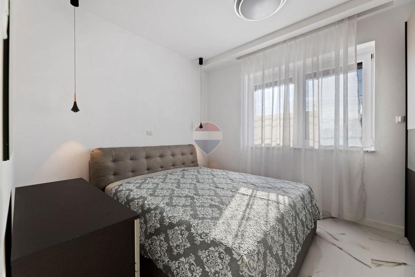 Apartament cu 2 camere semidecomandat, mobilat în Grădiște