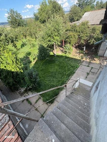 Casă cu 3 camere în Rotbav