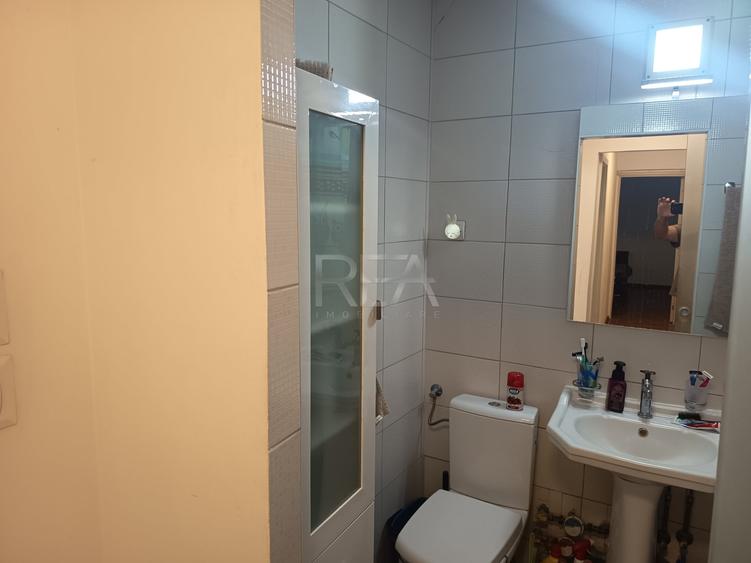 Apartament cu 2 camere decomandat, mobilat în Berceni