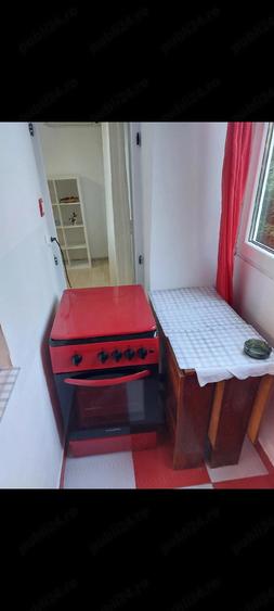 Apartament cu 2 camere semidecomandat în Berceni