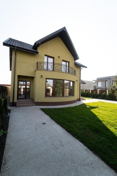 Casă individuală cu 4 camere cu Teren 400 Mp în Vânători