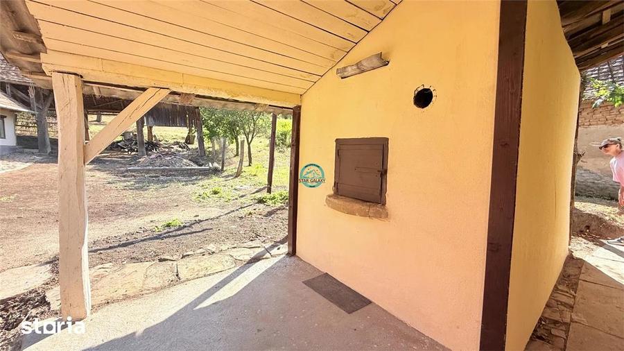 Casă individuală cu 4 camere cu Teren 2100 Mp în Brădeni