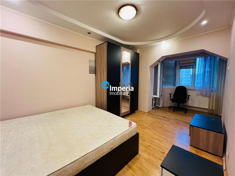 Apartament cu 3 camere decomandat în Păcurari