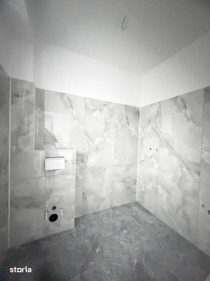 Casă cu 4 camere cu Teren 16 Mp în Sânmihaiu Român
