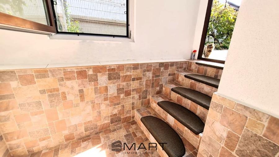 Apartament cu 3 camere decomandat în Sub Arini