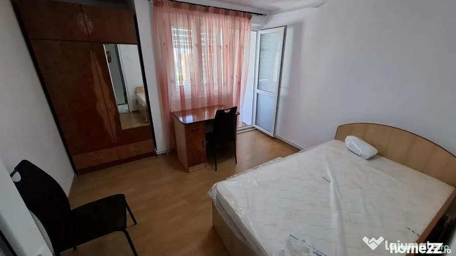 Apartament cu 2 camere decomandat în Independenței