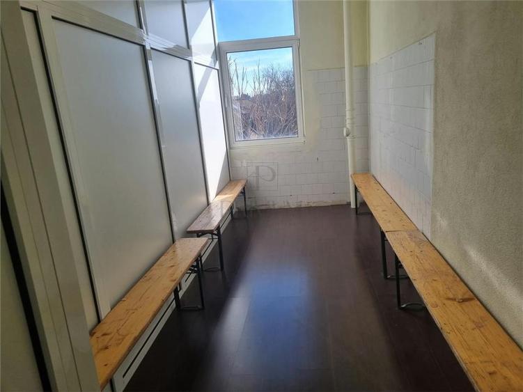 Spațiu comercial, de 210 mp, în Gării