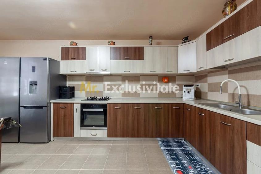 Casă cu 5 camere cu Teren 1044 Mp în Căteasca