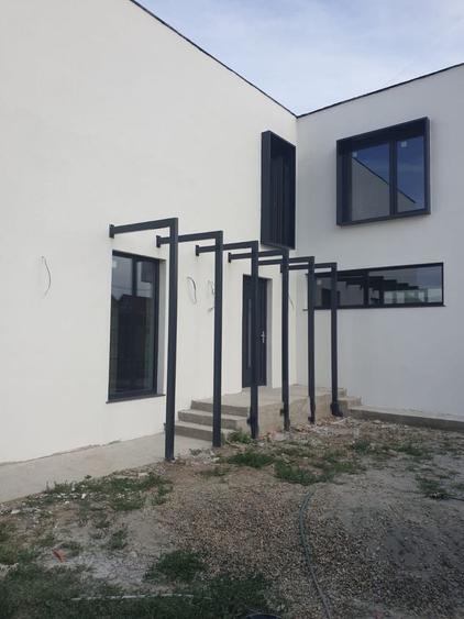 Casă cu 4 camere în Oșorhei