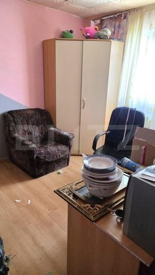 Apartament cu 3 camere decomandat, mobilat în Victoria