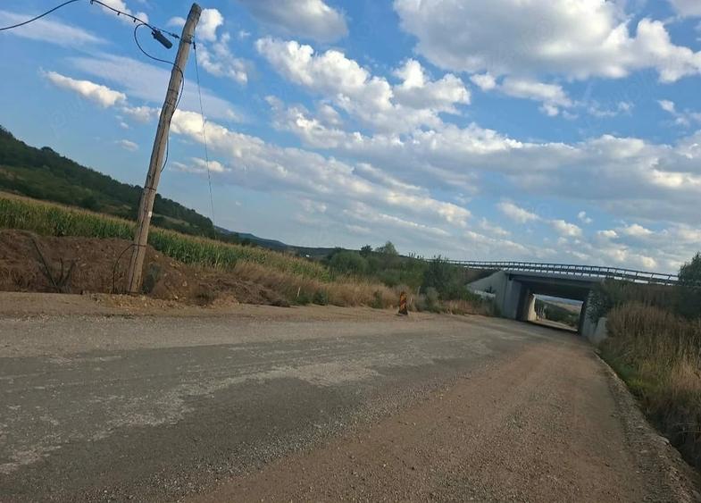 Teren de 2402 mp, în Apoldu de Jos