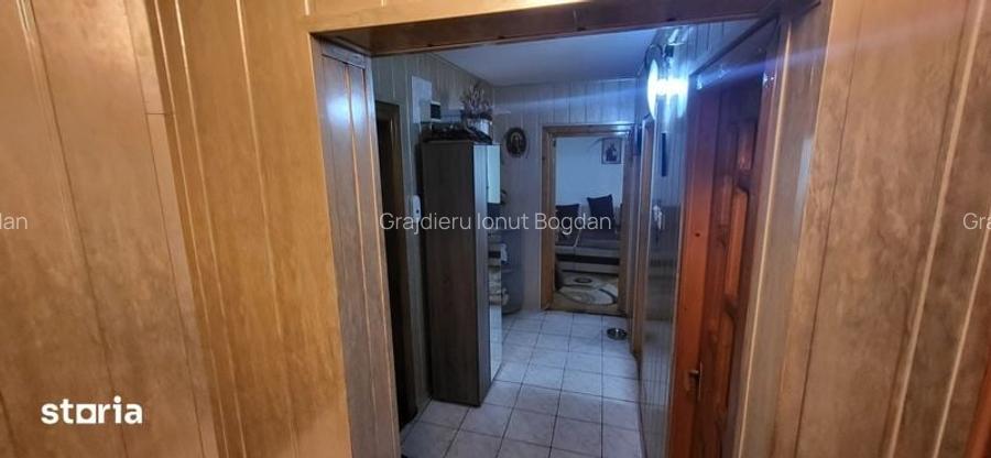 Apartament 3 camere 68 mp utili