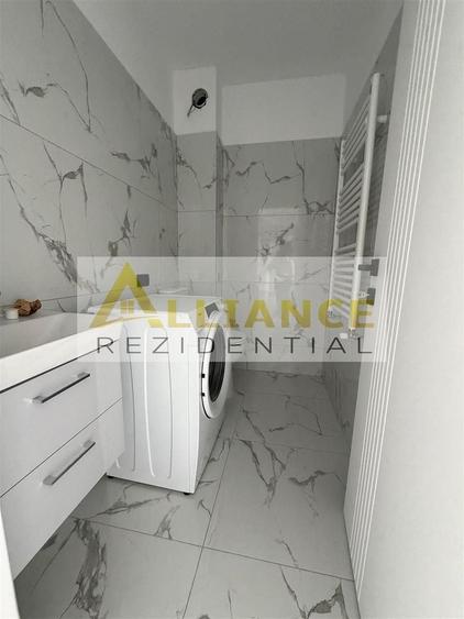 Apartament cu 3 camere decomandat în Metalurgiei
