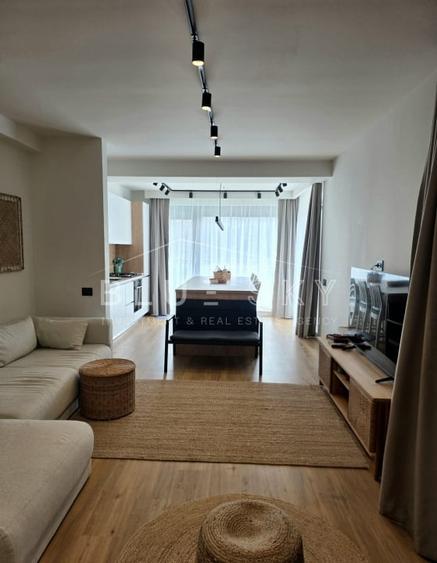 Apartament cu 3 camere decomandat, mobilat în Faleza Nord