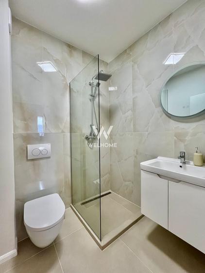 Apartament cu 3 camere semidecomandat în Exterior Vest