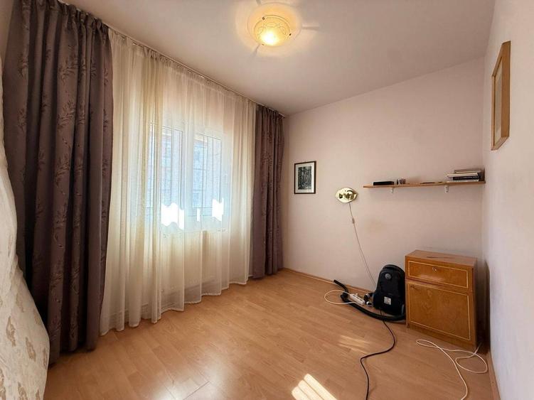 Apartament cu 4 camere decomandat, mobilat în Zorilor